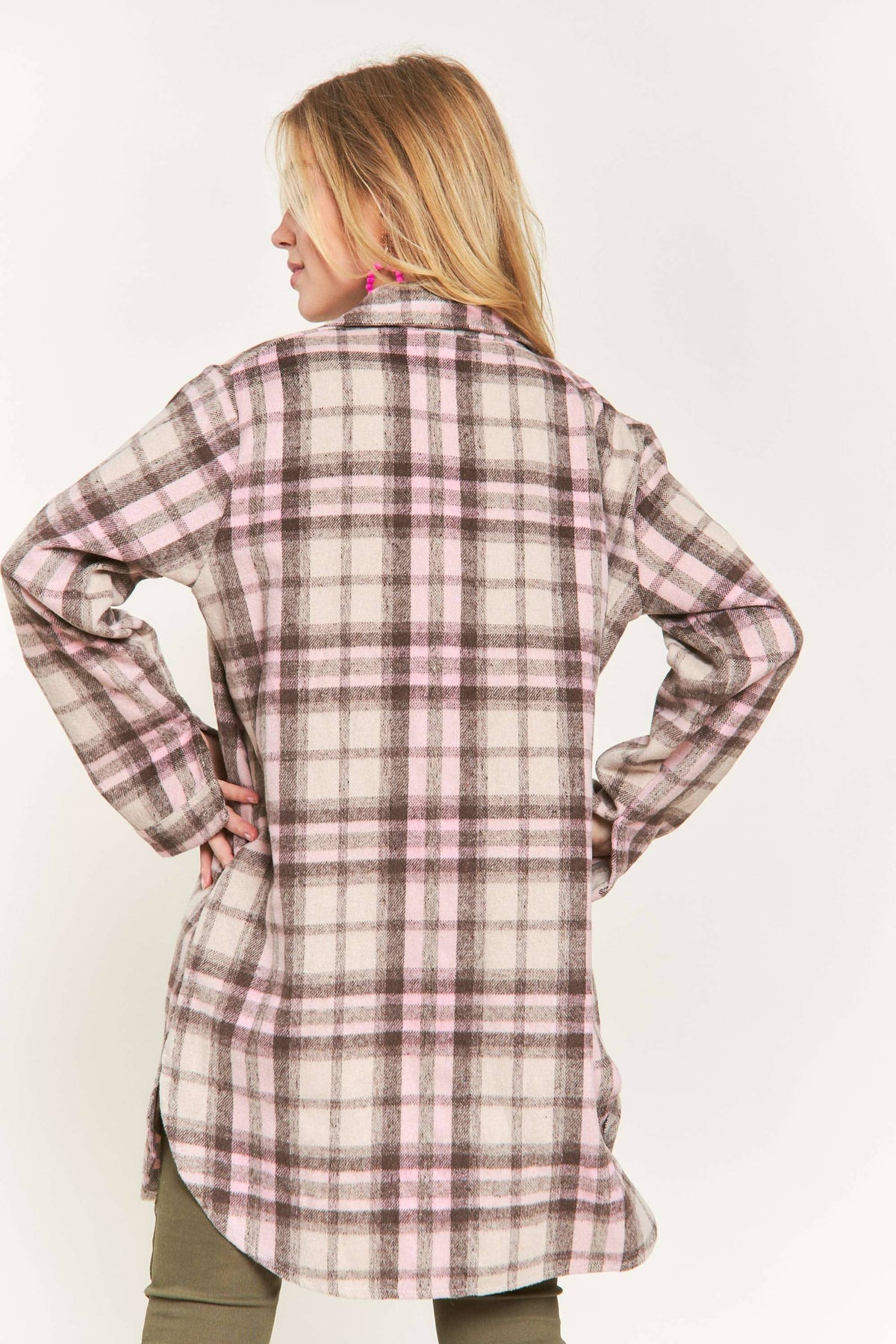 BUTTON DOWN PLAID SHACKET