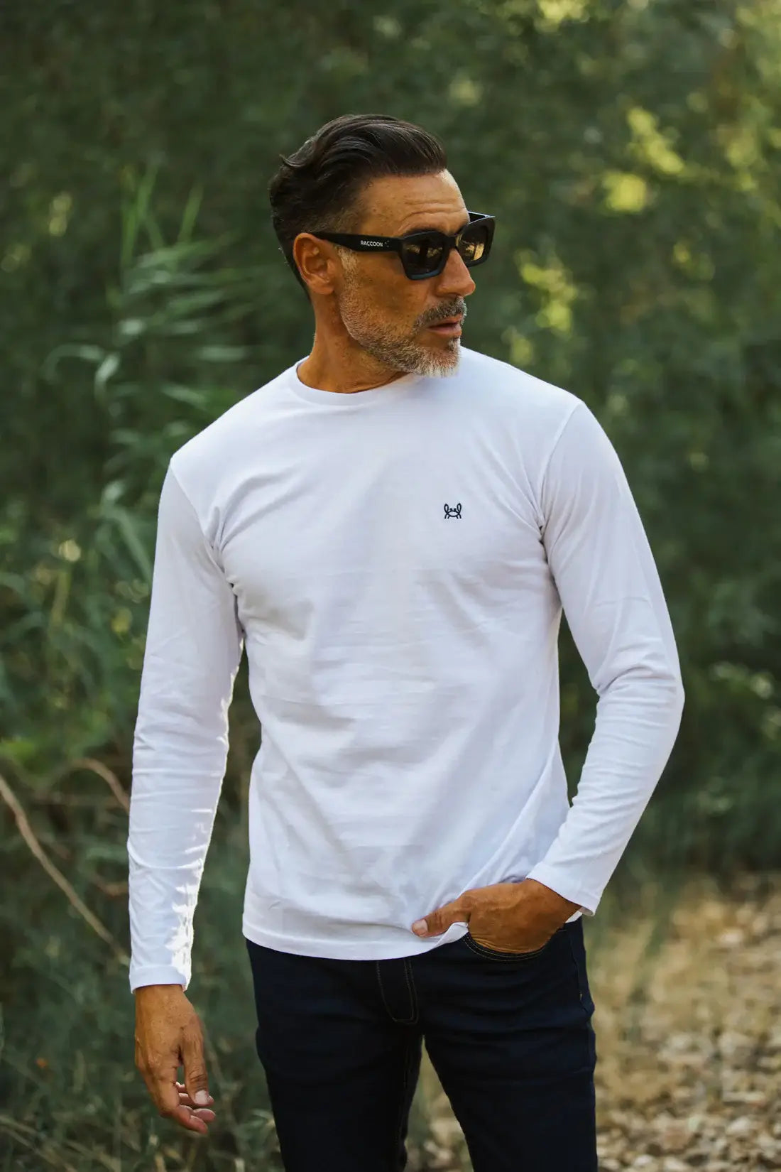 White long sleeve t-shirt