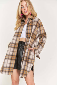 BUTTON DOWN PLAID SHACKET