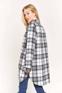 BUTTON DOWN PLAID SHACKET